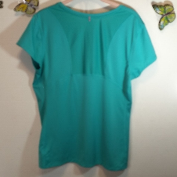 Old Navy in Women's active top Sz Large - Picture 4 of 5